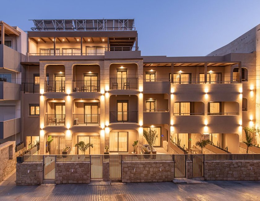 Imagen general del Hotel Enorme Infinity Beach. Foto 13