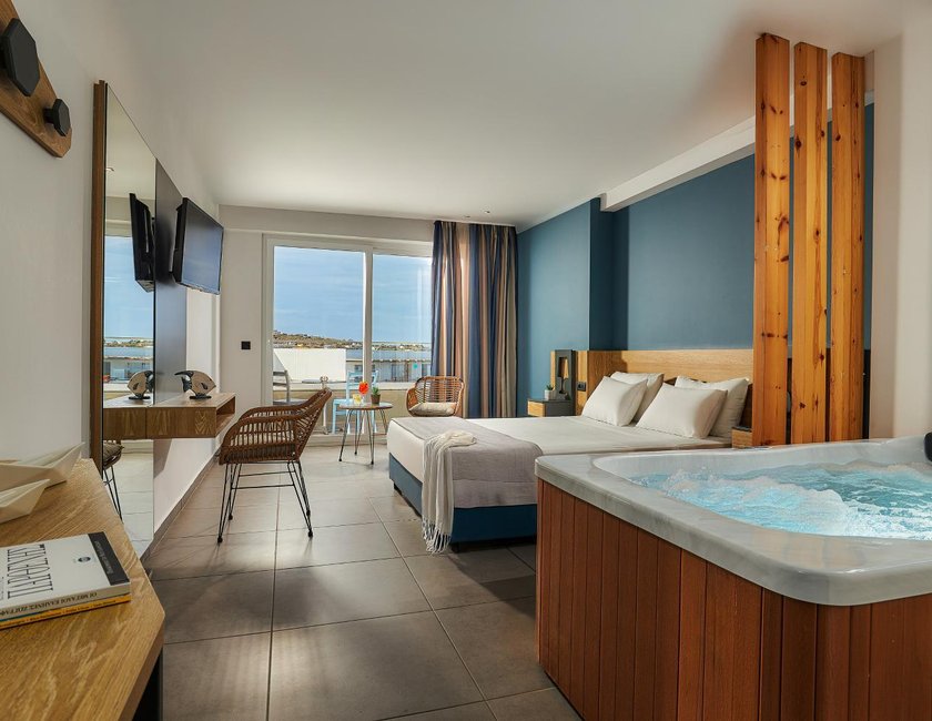 Imagen general del Hotel Enorme Infinity Beach. Foto 14
