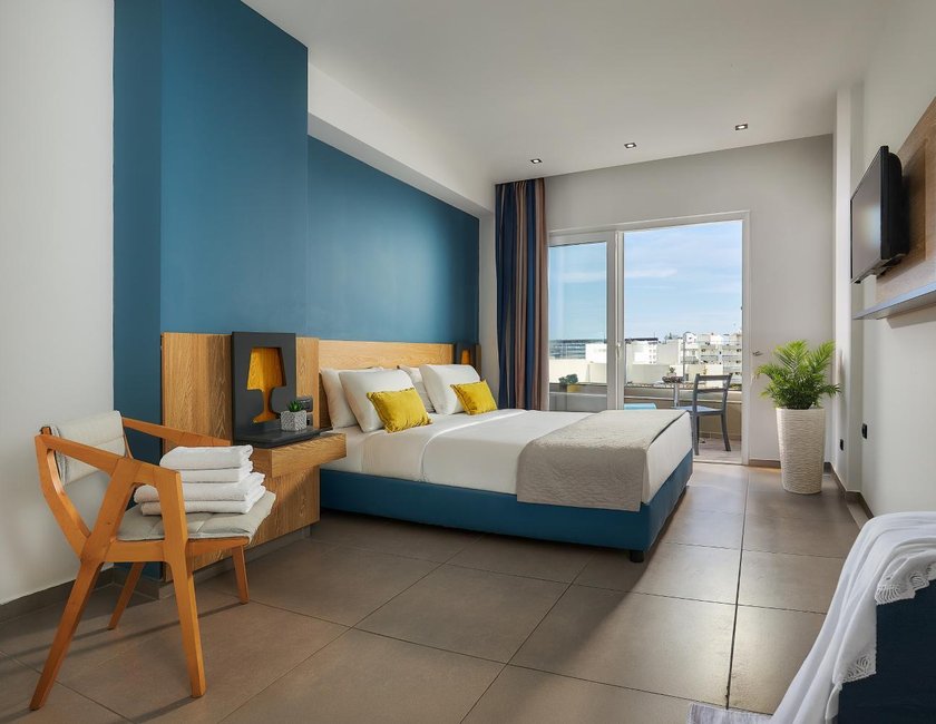 Imagen general del Hotel Enorme Infinity Beach. Foto 18