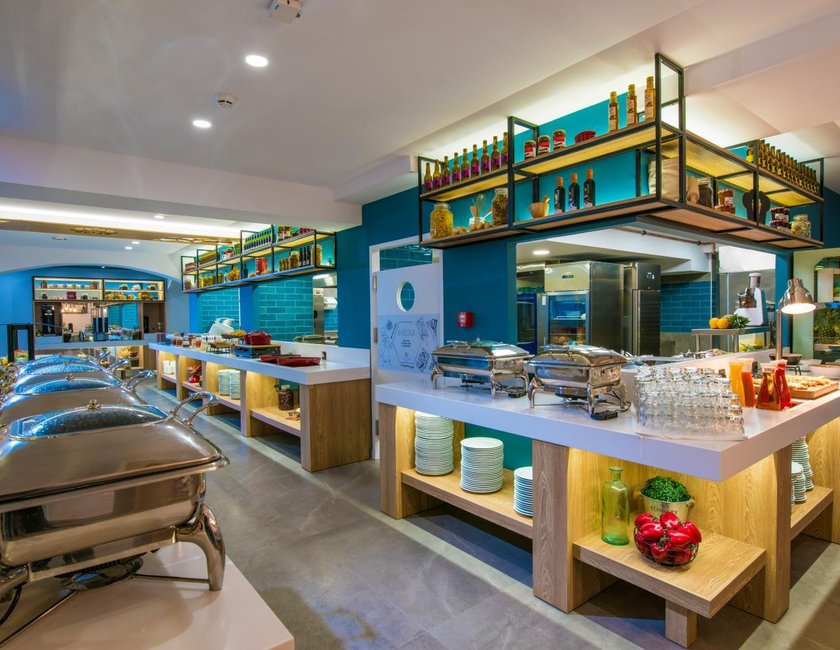 Imagen general del Hotel Enorme Infinity Beach. Foto 19