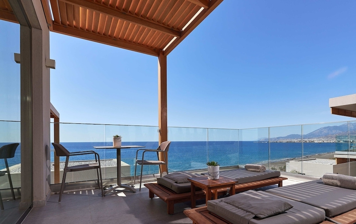 Imagen de la habitación del Hotel Enorme Santanna Beach. Foto 15