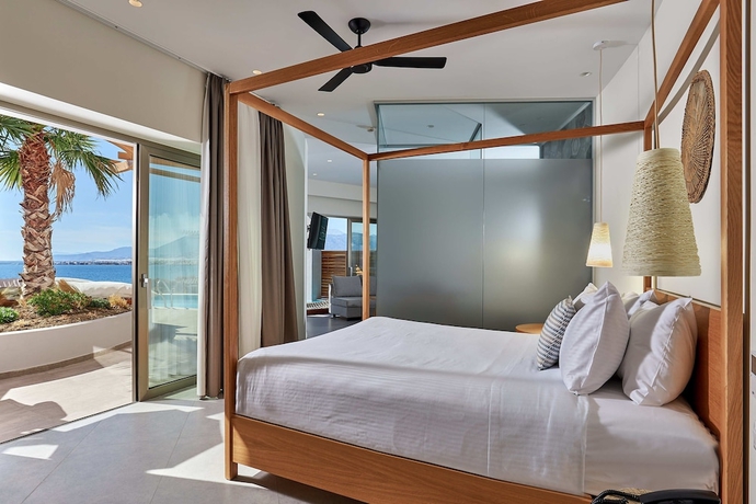Imagen de la habitación del Hotel Enorme Santanna Beach. Foto 18
