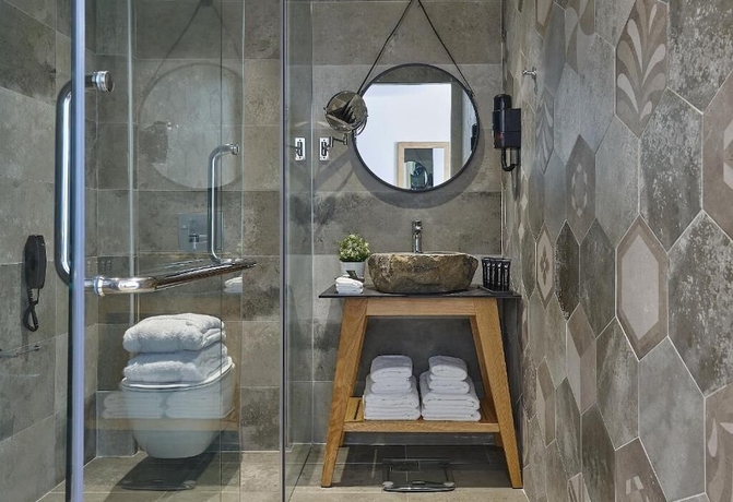 Imagen de la habitación del Hotel Enorme Santanna Island. Foto 10