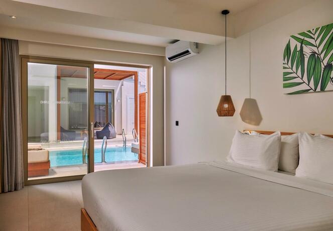 Imagen general del Hotel Enorme Santanna Island. Foto 4