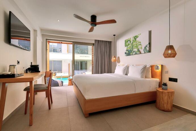 Imagen general del Hotel Enorme Santanna Island. Foto 9