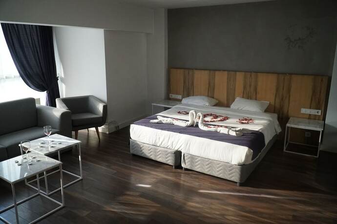 Imagen de la habitación del Hotel Enotel Karaca. Foto 16