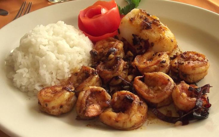 Imagen del bar/restaurante del Hotel Enr&iacute;quez. Foto 2