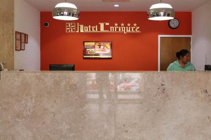 Imagen de los interiores del Hotel Enr&iacute;quez. Foto 20