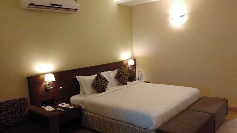 Imagen de la habitación del Hotel Enrise By Sayaji Bhopal. Foto 13