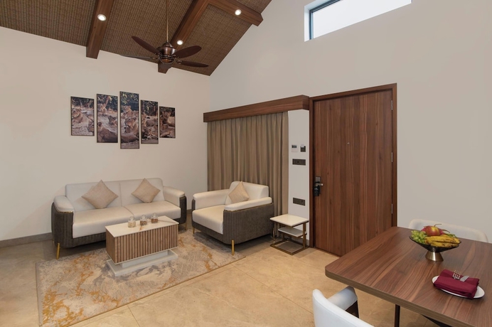 Imagen de la habitación del Hotel Enrise By Sayaji Junagadh. Foto 5