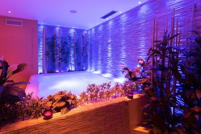 Imagen de la piscina del Hotel Enrosadira, Smarano. Foto 17
