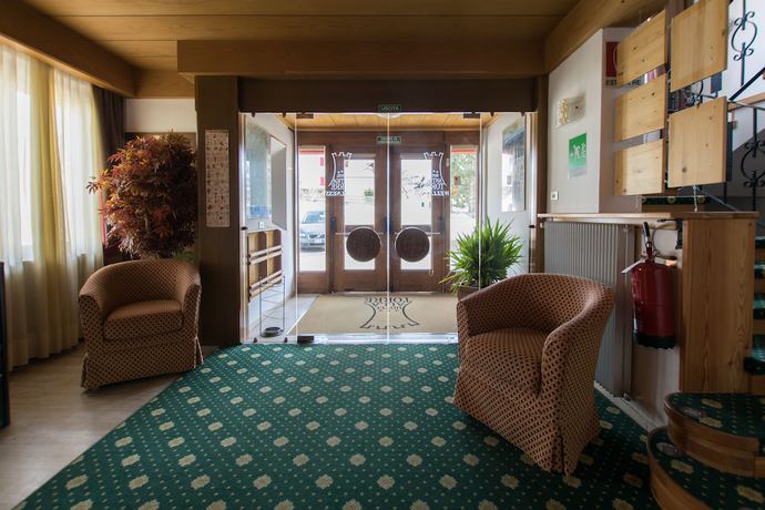 Imagen de los interiores del Hotel Enrosadira, Smarano. Foto 15