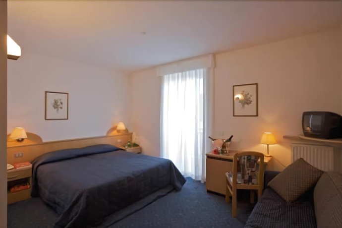 Imagen de la habitación del Hotel Enrosadira, Smarano. Foto 10