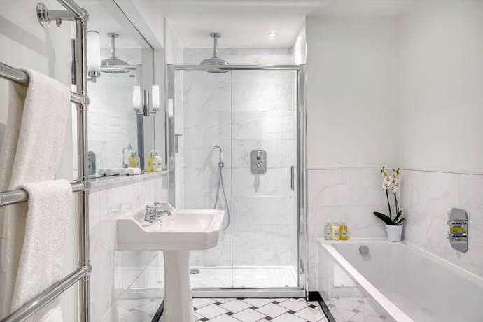Imagen de la habitación del Hotel Ensana Buxton Crecent. Foto 18