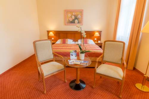 Imagen de la habitación del Hotel Ensana Centr&aacute;ln&iacute; L&aacute;zně. Foto 7