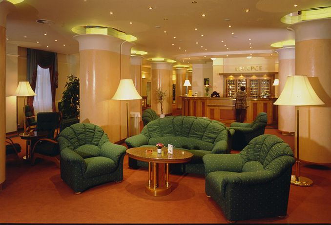 Imagen de los interiores del Hotel Ensana Centralni Lazne &ndash; Maria Spa. Foto 10