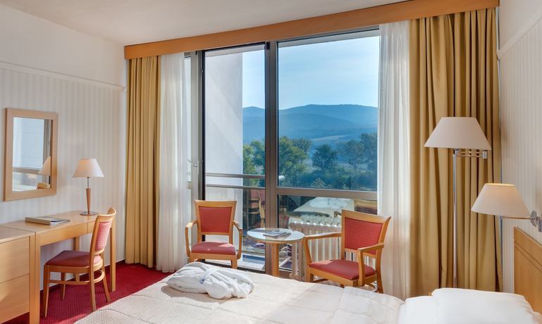 Imagen de la habitación del Hotel Ensana Esplanade. Foto 12