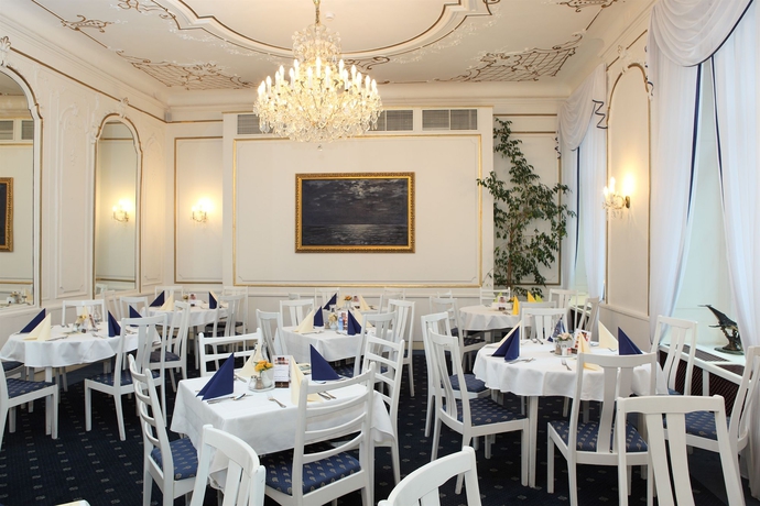 Imagen del bar/restaurante del Hotel Ensana Grandhotel Pacifik. Foto 6