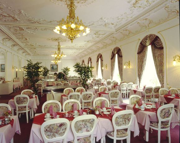 Imagen del bar/restaurante del Hotel Ensana Hvezda - Imperial. Foto 2