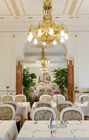 Imagen del bar/restaurante del Hotel Ensana Hvezda - Imperial. Foto 3