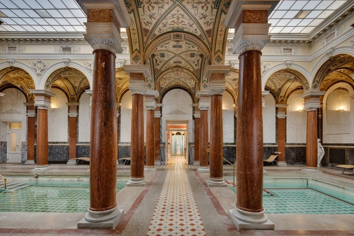 Imagen de la piscina del Hotel Ensana Nove Lazne. Foto 18