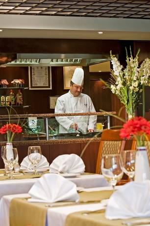 Imagen del bar/restaurante del Hotel Ensana Thermal Aqua. Foto 2