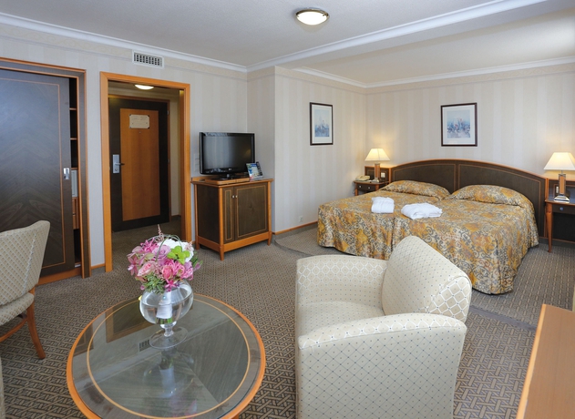 Imagen de la habitación del Hotel Ensana Thermal Margaret Island. Foto 7