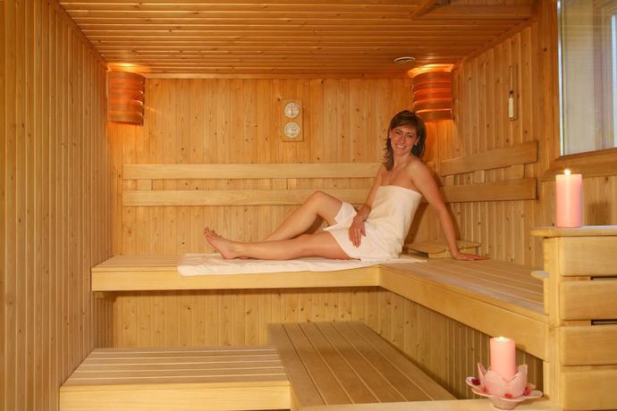 Imagen general del Hotel Ensana Thermal S&aacute;rv&aacute;r. Foto 3