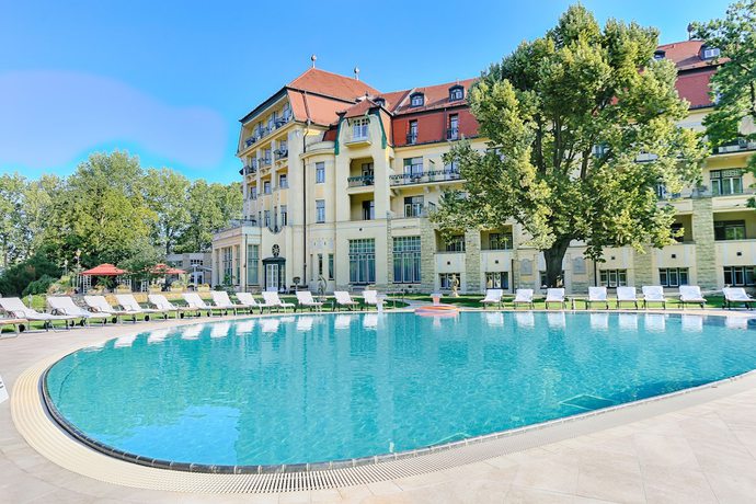 Imagen de la piscina del Hotel Ensana Thermia Palace. Foto 20