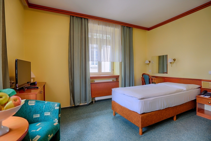 Imagen de la habitación del Hotel Ensana Vila Trajan. Foto 10