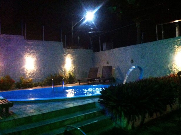 Imagen de la piscina del Hotel Enseada de Ponta Negra. Foto 14