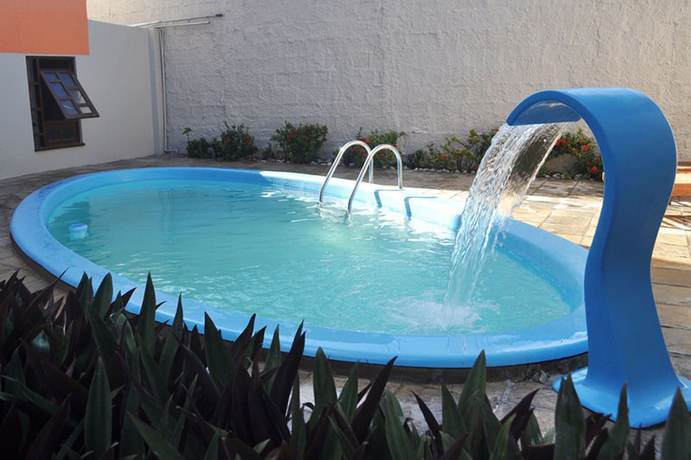 Imagen de la piscina del Hotel Enseada de Ponta Negra. Foto 16