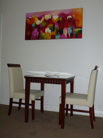 Imagen de la habitación del Hotel Ensenada Motor Inn and Suites. Foto 9