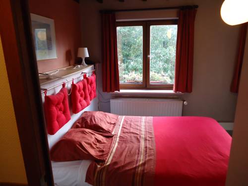 Imagen de la habitación del Hotel Ensor. Foto 8