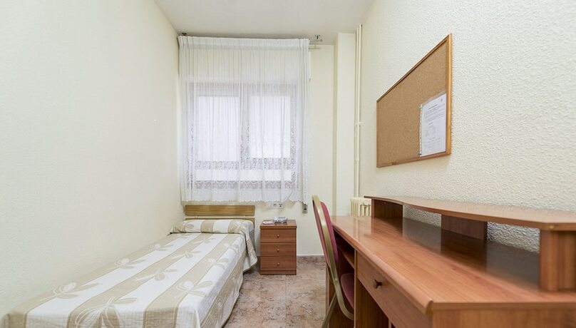 Imagen general del Hotel Ensuite Rooms for Women Only - LEON. Foto 5