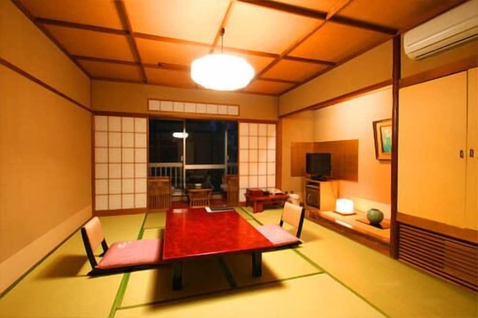 Imagen de la habitación del Hotel Entaijiso. Foto 13