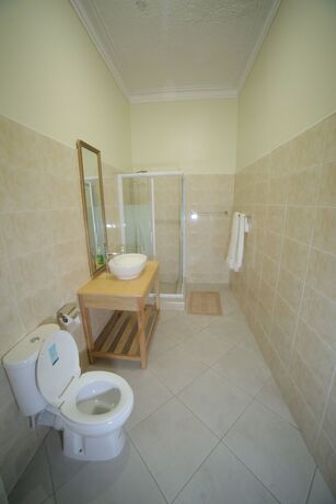 Imagen general del Hotel Entebbe Palm, Kakeeke Subward. Foto 5