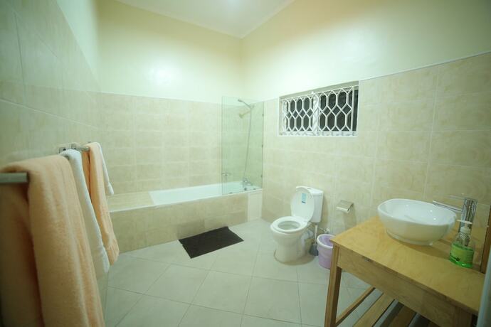 Imagen general del Hotel Entebbe Palm, Kakeeke Subward. Foto 10