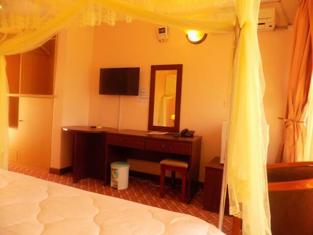 Imagen general del Hotel Entebbe Travelle\'rs Inn. Foto 3