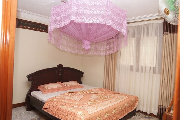 Imagen general del Hotel Entebbe Travelle\'rs Inn. Foto 11