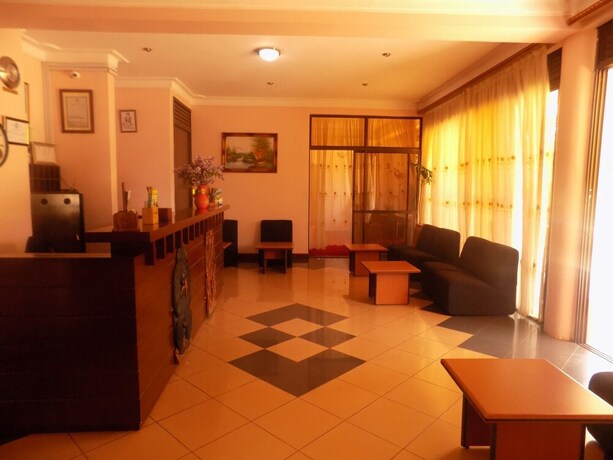 Imagen general del Hotel Entebbe Travelle\'rs Inn. Foto 12