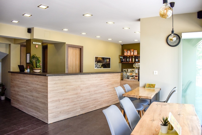 Imagen de los interiores del Hotel Entelia. Foto 19