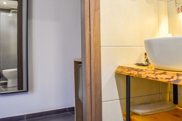 Imagen de la habitación del Hotel Entelia. Foto 16