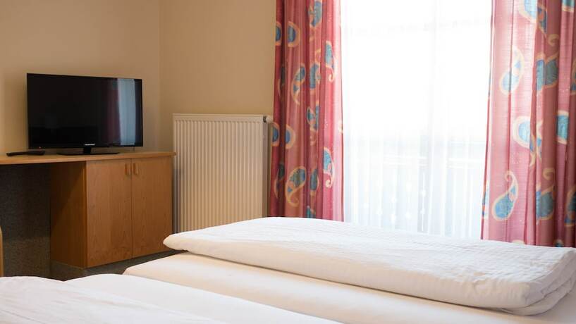 Imagen general del Hotel Entenwirt Seeham. Foto 6