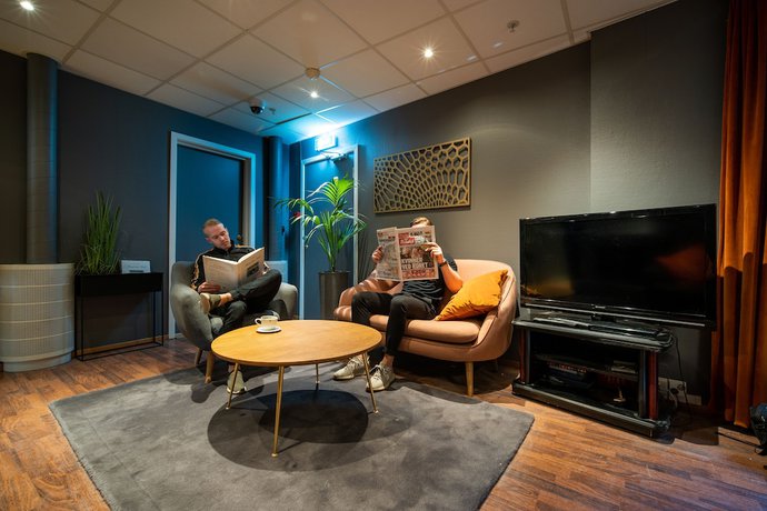 Imagen de los interiores del Hotel Enter Amalie. Foto 16