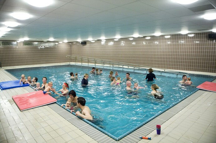 Imagen de la piscina del Hotel Enter St. Elisabeth. Foto 35