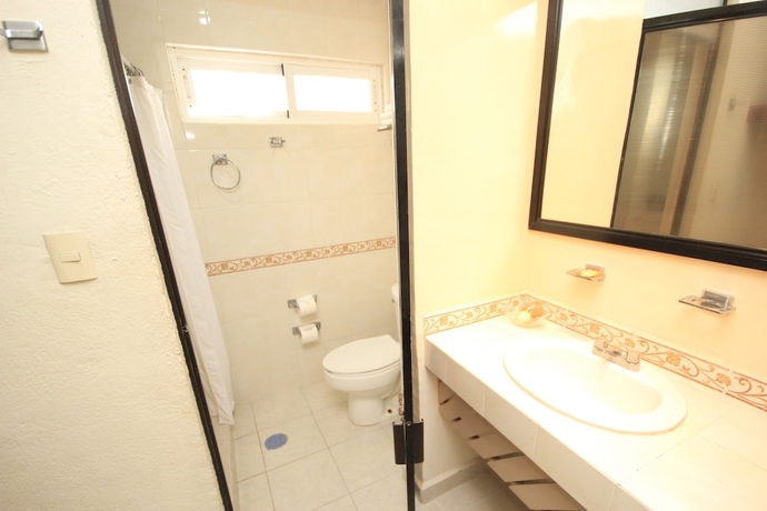 Imagen de la habitación del Hotel Enterprise Inn Plaza. Foto 17