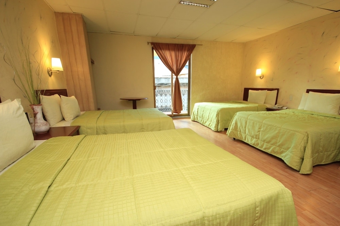 Imagen de los interiores del Hotel Enterprise Inn Plaza. Foto 19