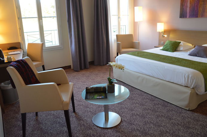 Imagen de los exteriores del Hotel Entre Beauce Et Perche. Foto 14