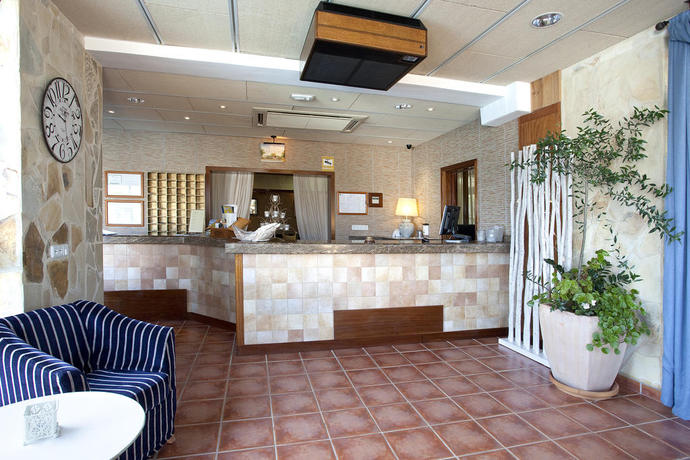 Imagen de los interiores del Hotel Entre Pinos, Es Calo. Foto 12